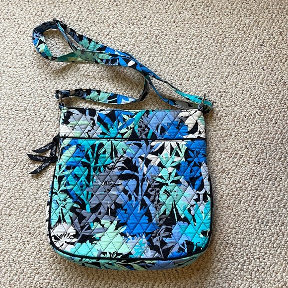 Vera Bradley Cross Body Hipster - Picture 2 of 3